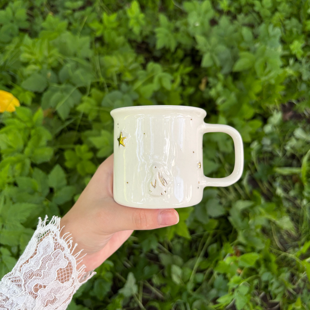 Кружка с золотыми звёздами