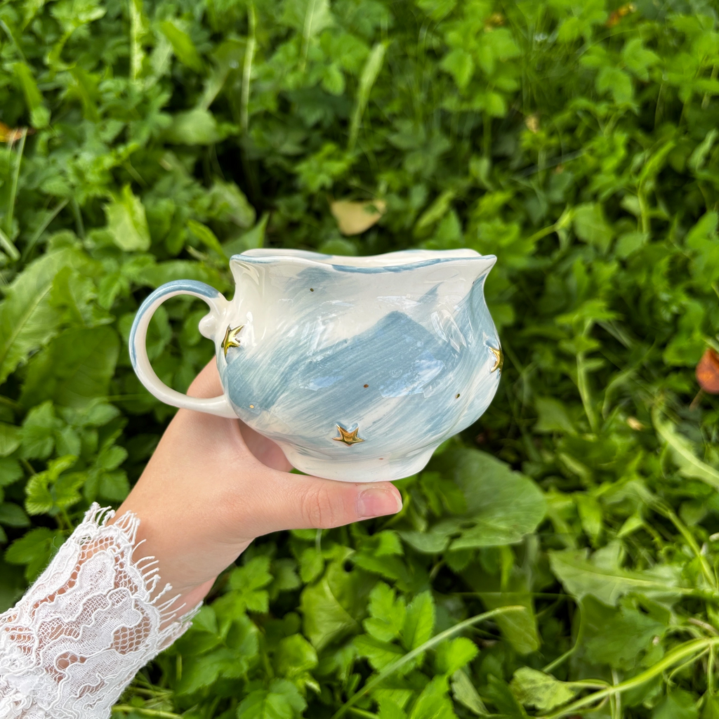 Кружка с золотыми звёздами