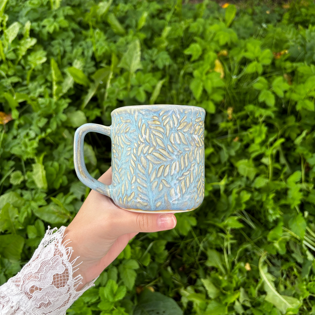 Кружка с рельефом