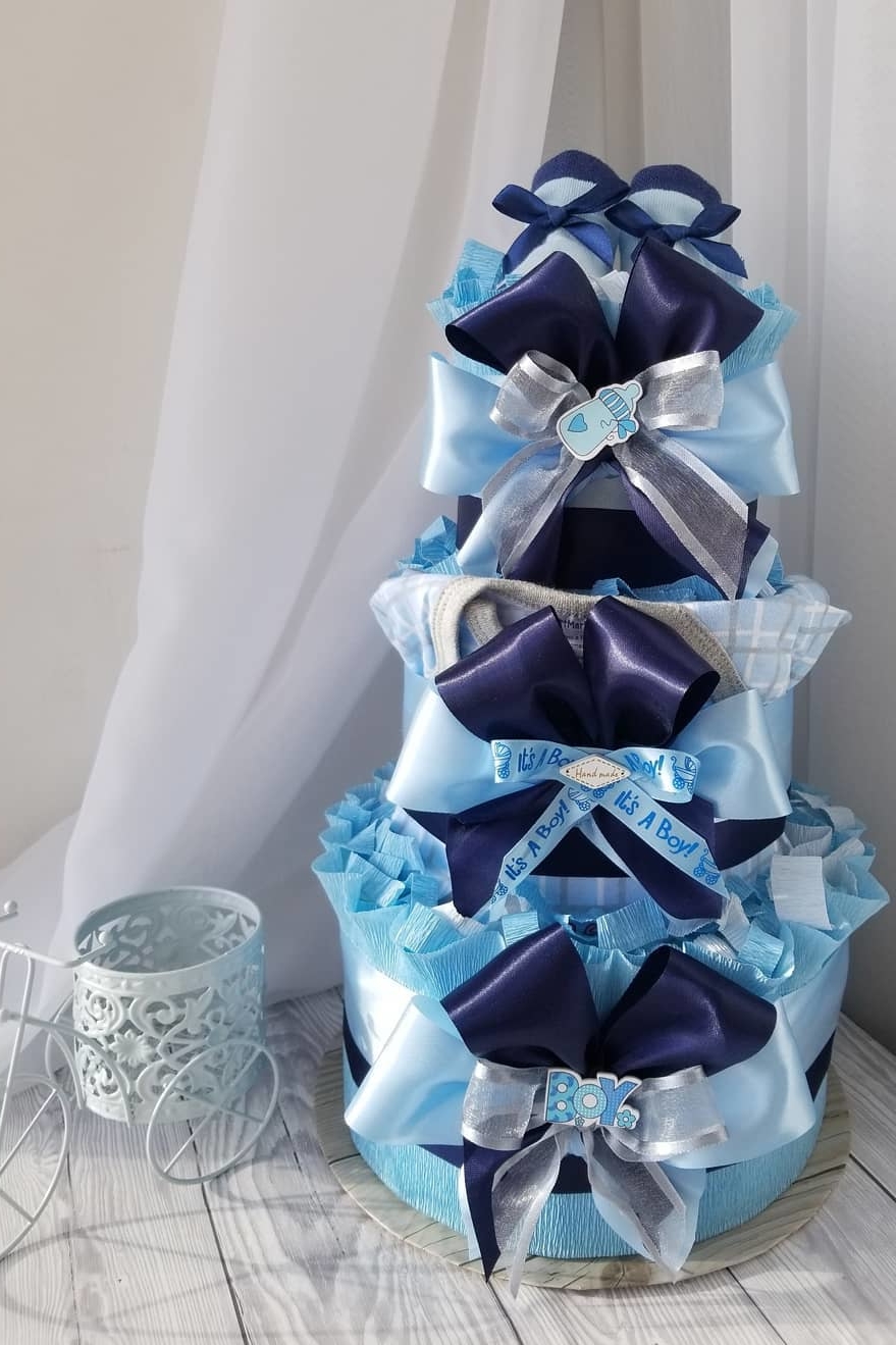 Торт из подгузников "It`s a boy"