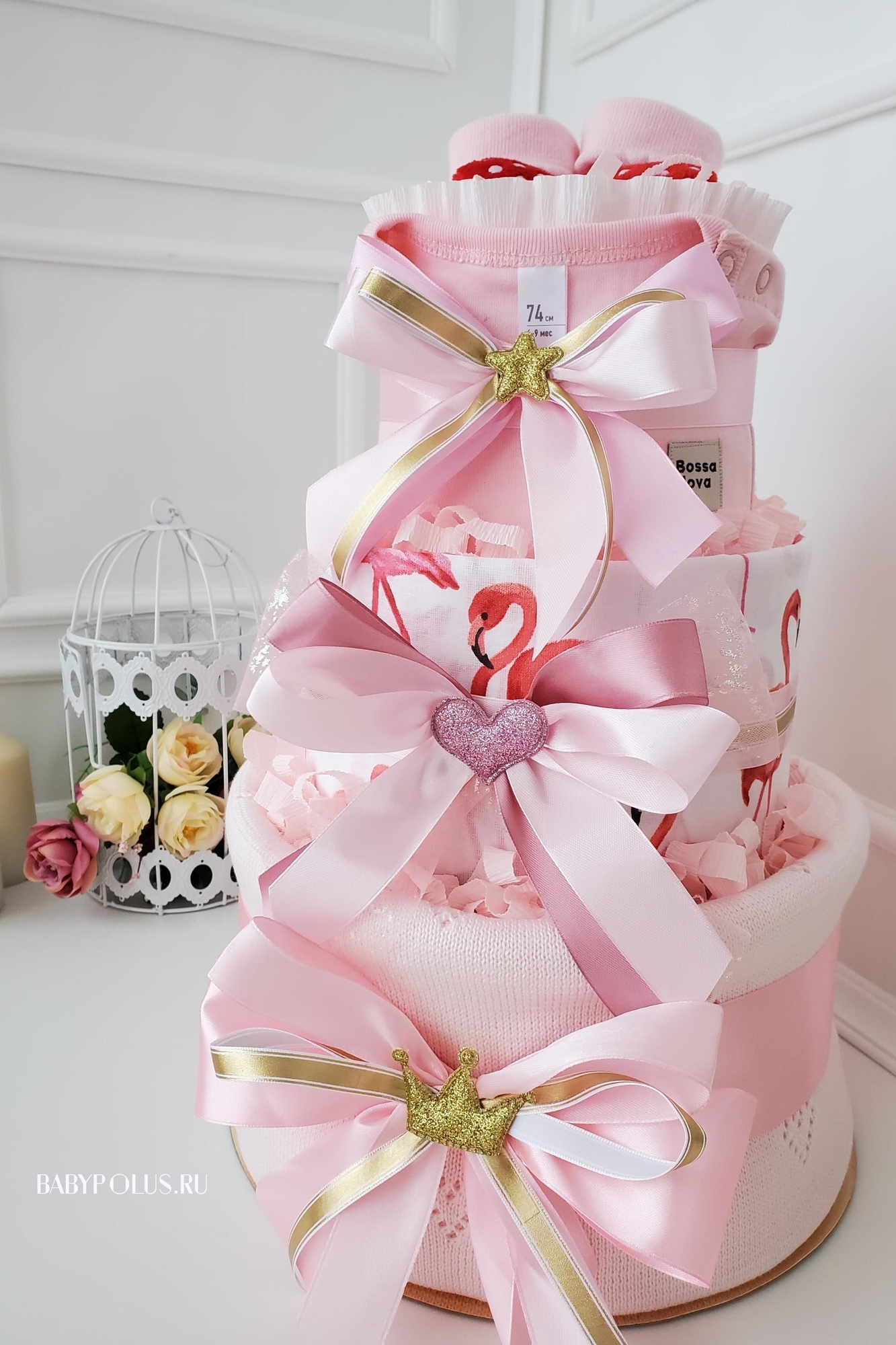 Торт из памперсов подгузников на рождение девочки "Розовый фламинго"