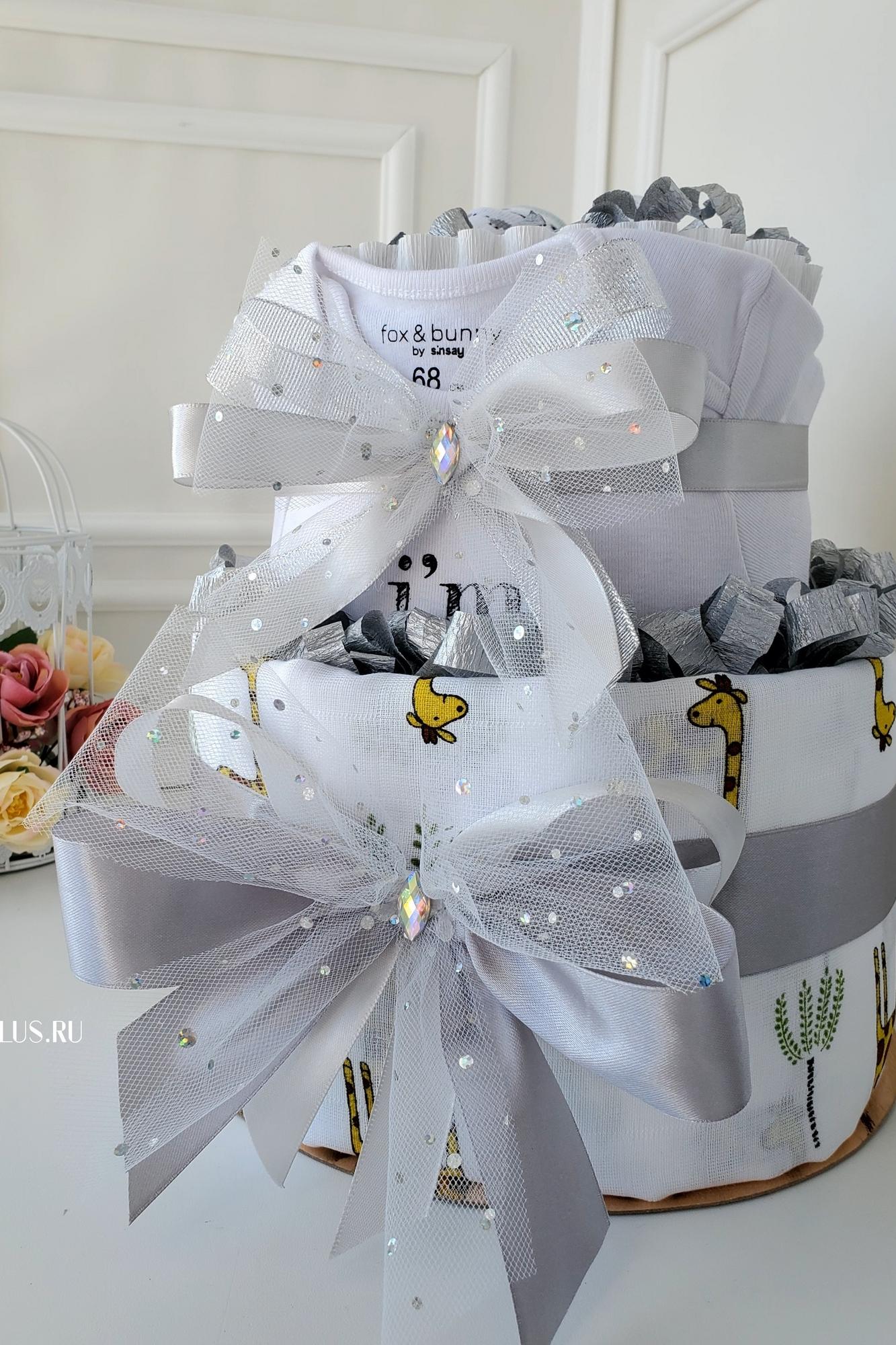 Торт из памперсов подгузников универсальный "Жирафики"