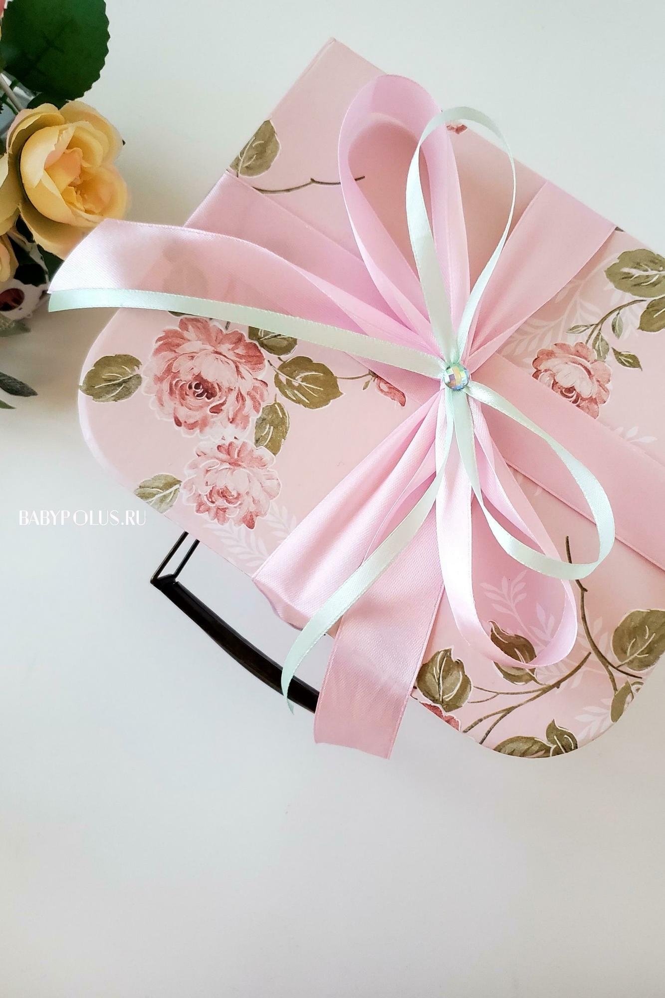 Бэби-бокс, подарок на рождение девочки "Чемоданчик"