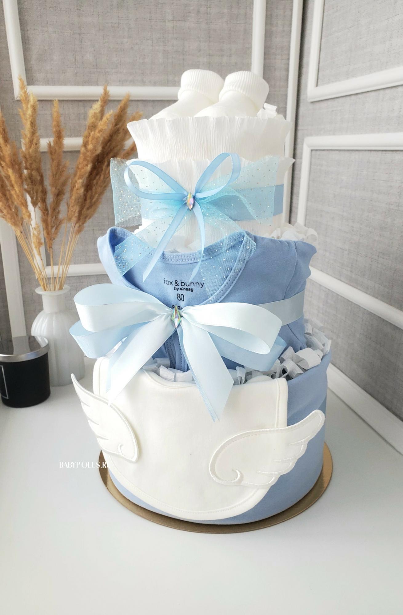 Торт из подгузников для мальчика с нагрудничком "Ангелочек"