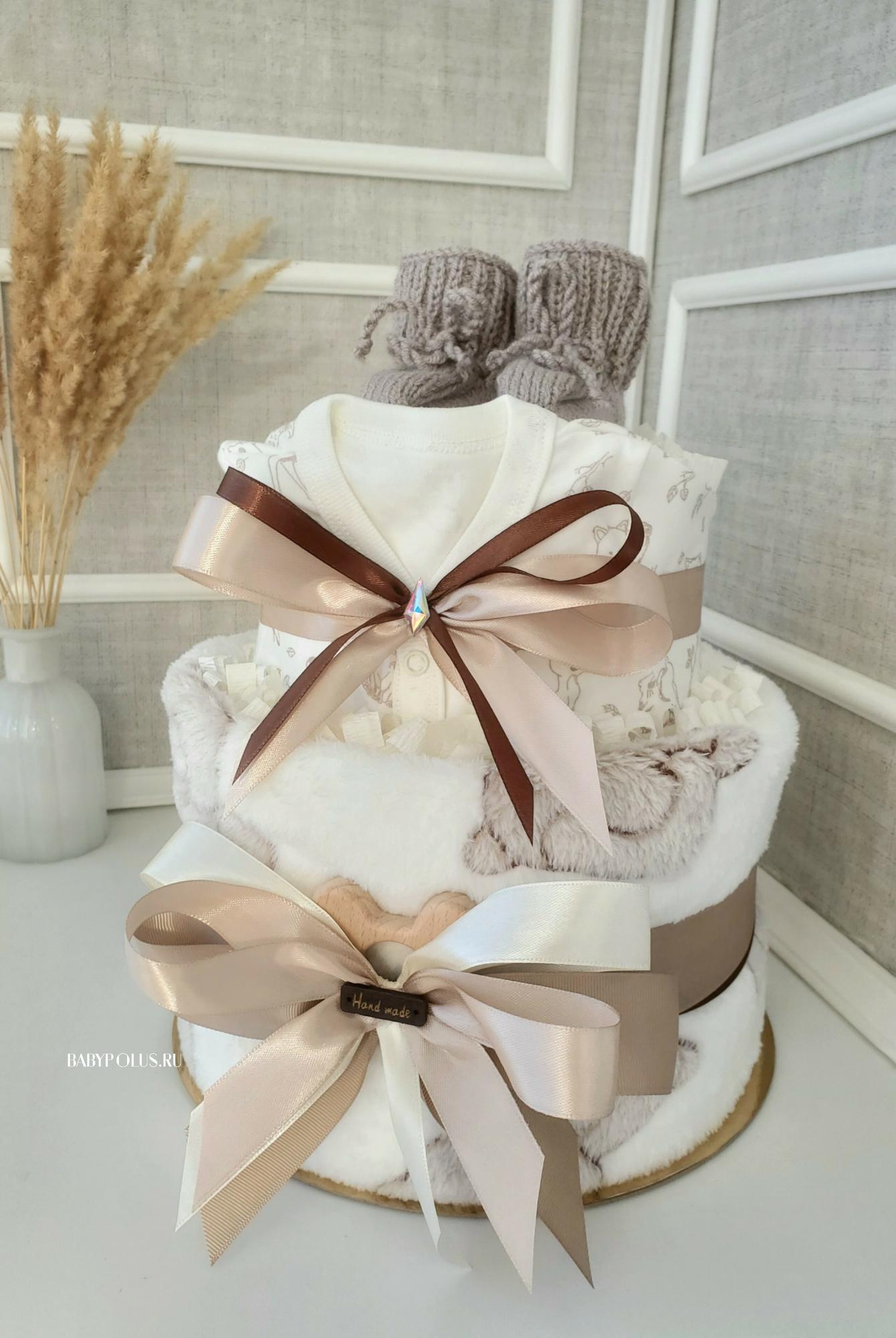 Торт из подгузников универсальный подарок на выписку