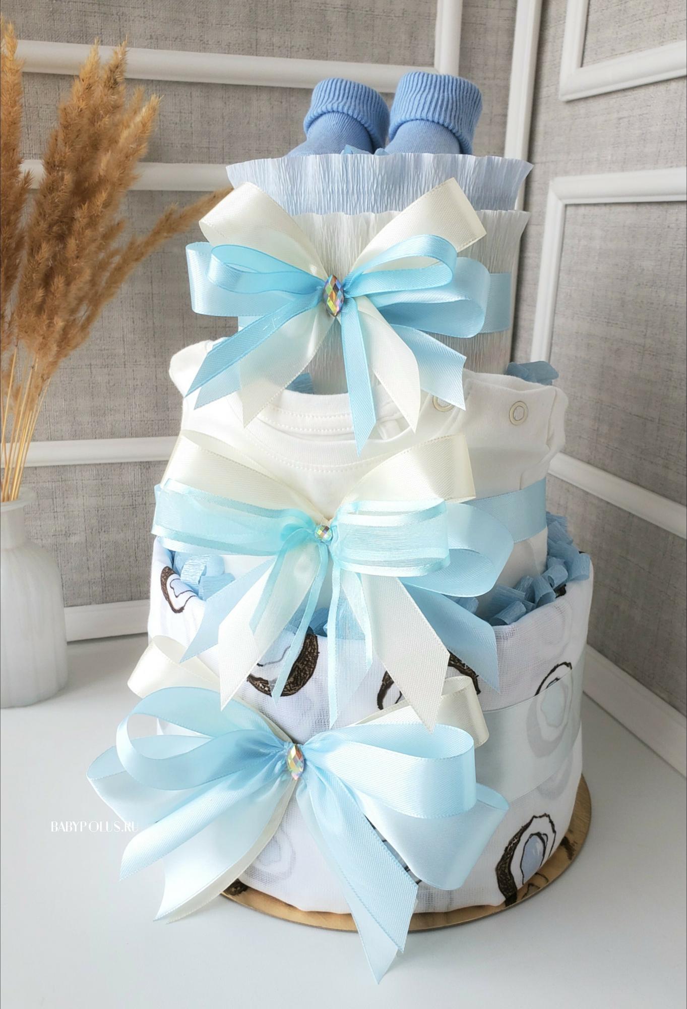 Торт из подгузников, памперсов для мальчика с пеленочкой