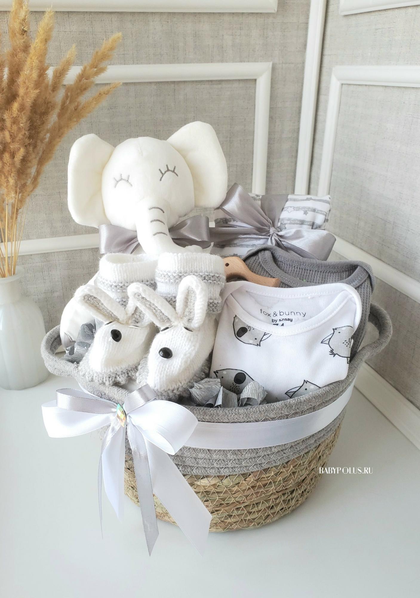 Подарочная корзина на рождение малыша мальчик
