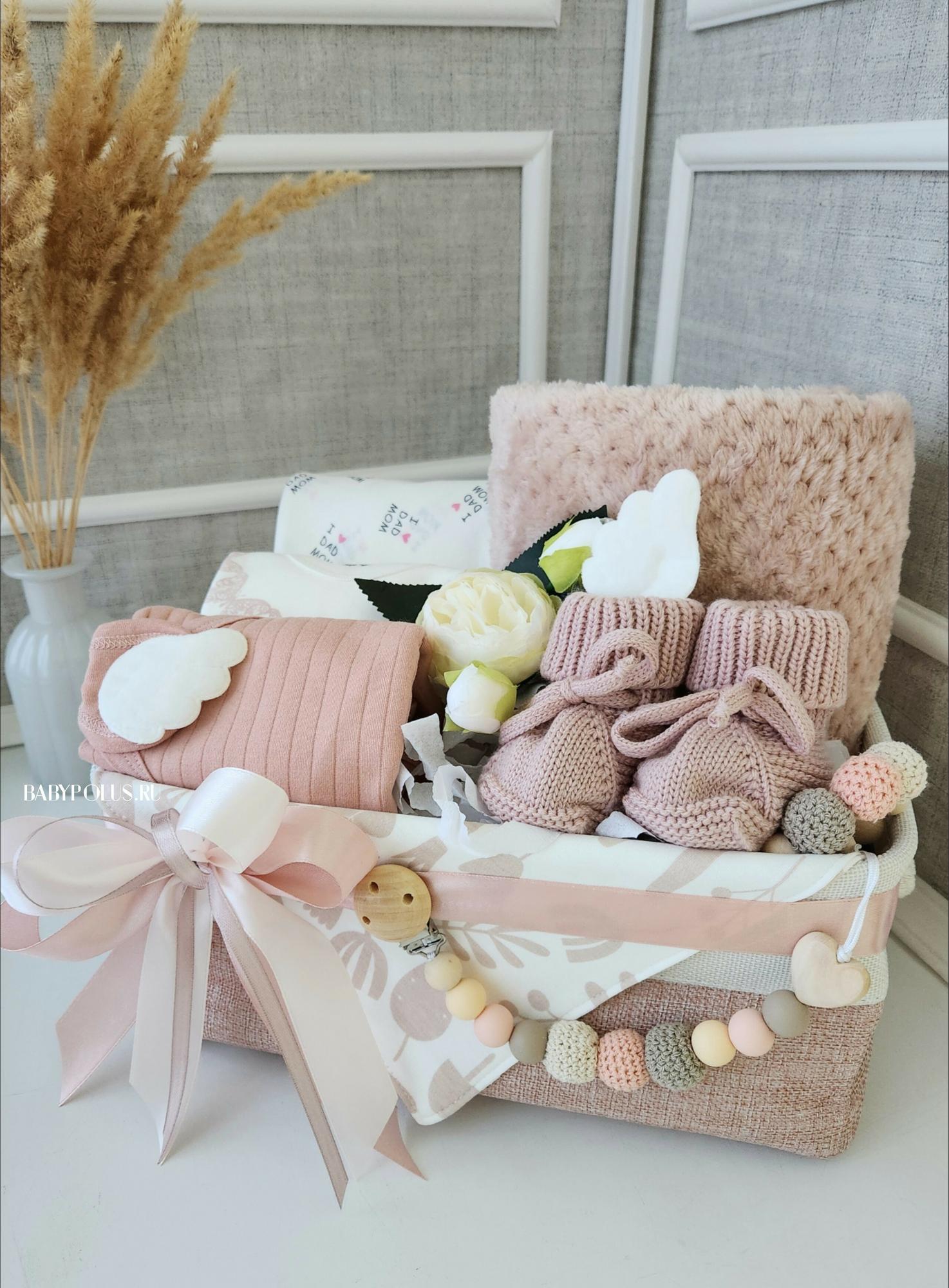 Корзина на рождение девочки, подарок на выписку девочки