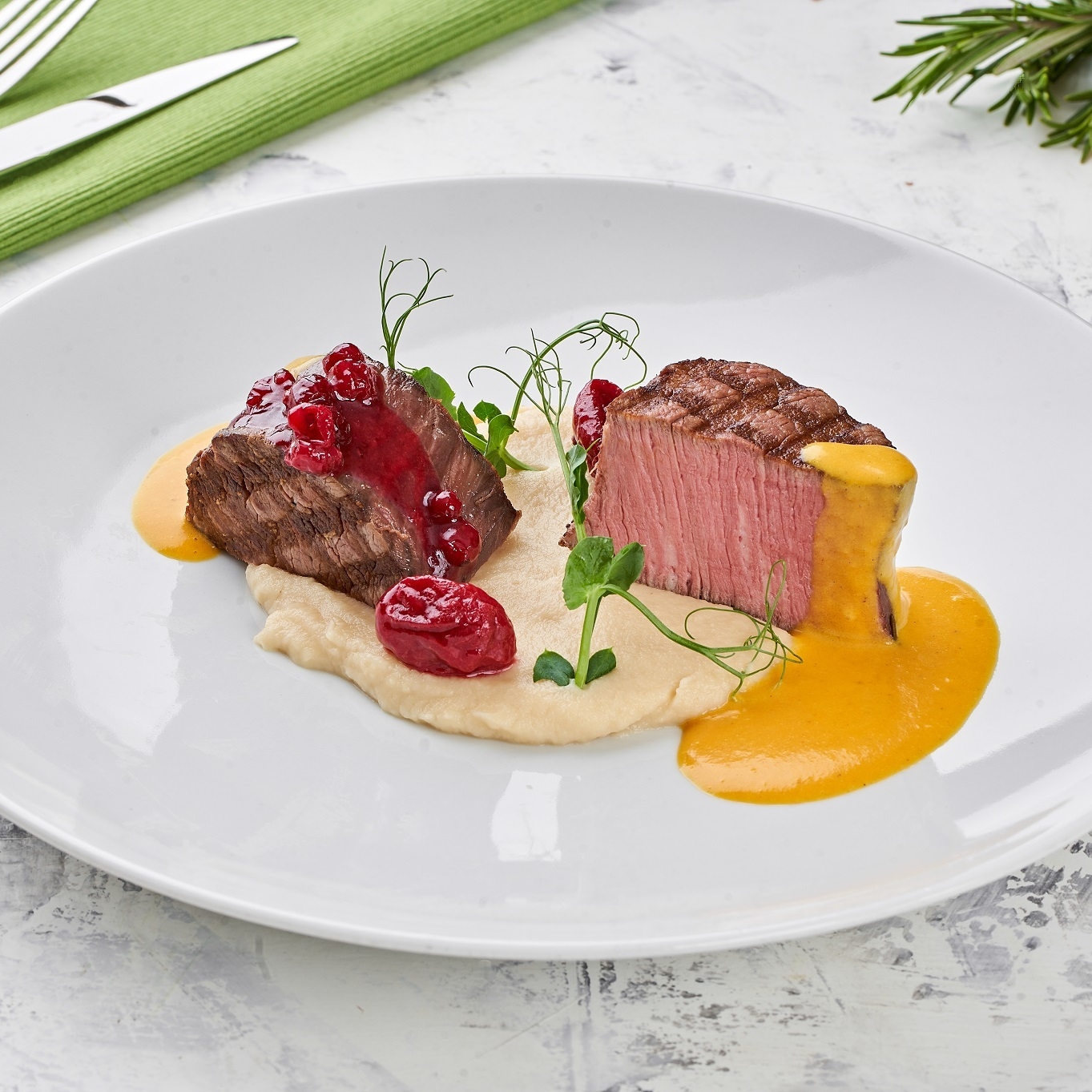 Медальоны из говядины  100г