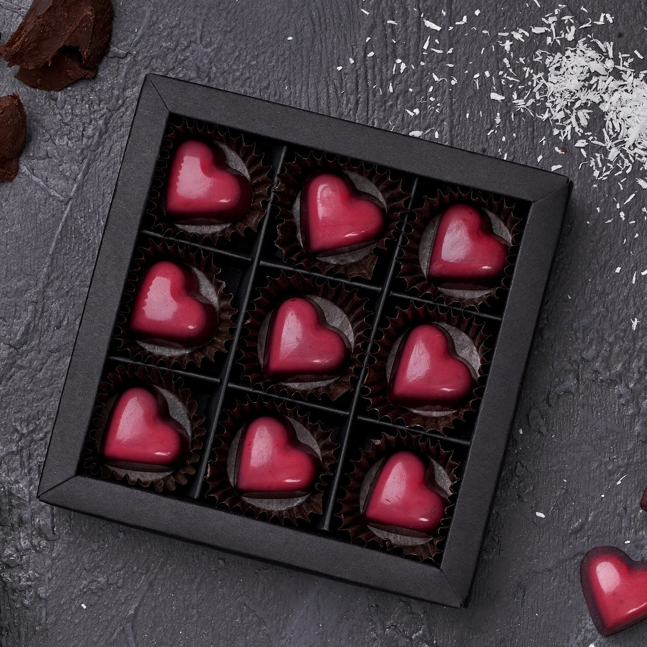 Набор кокосовых конфет в шоколаде