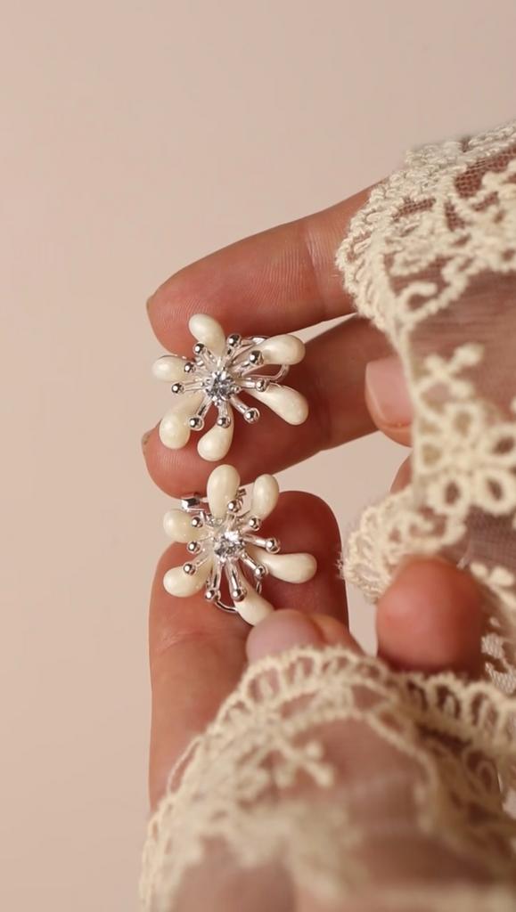 Серьги "CARMELITA" white