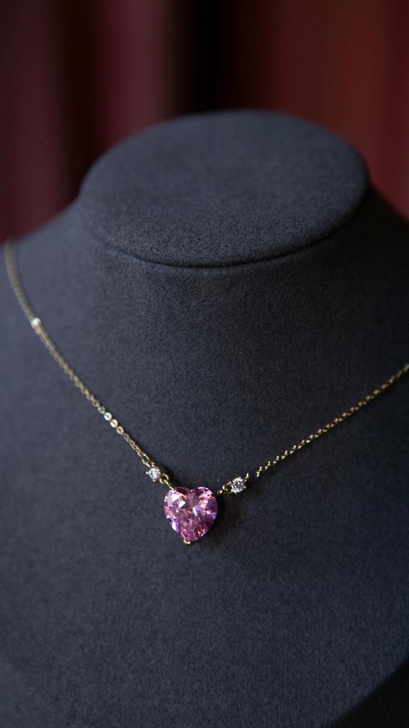 Чокер "LOVE IN THE AIR"