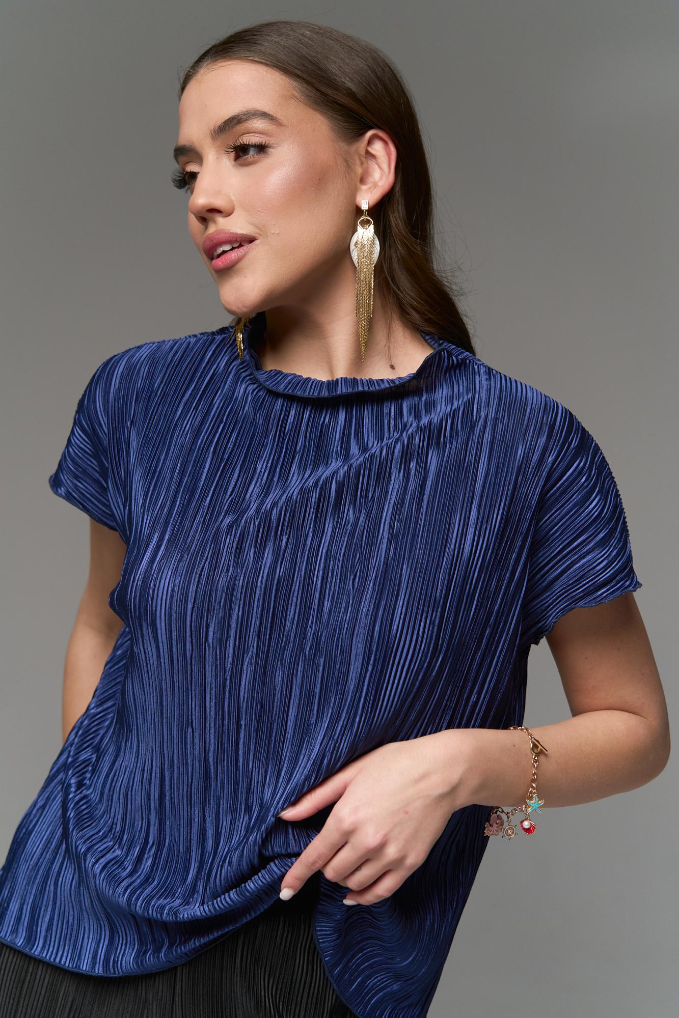 Блуза футболка нарядная офисная с коротким рукавом синяя