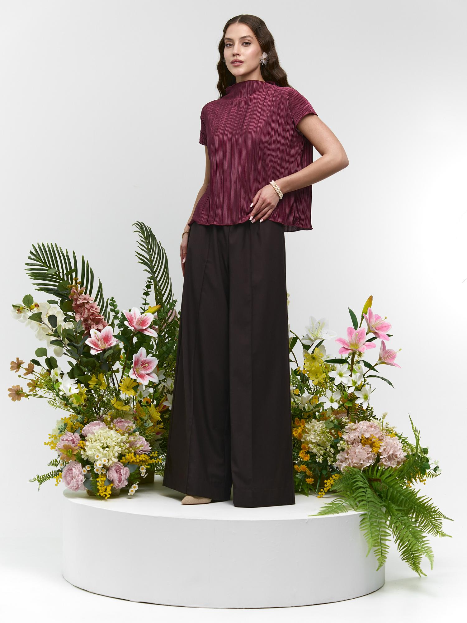 Блуза футболка нарядная офисная с коротким рукавом бордо