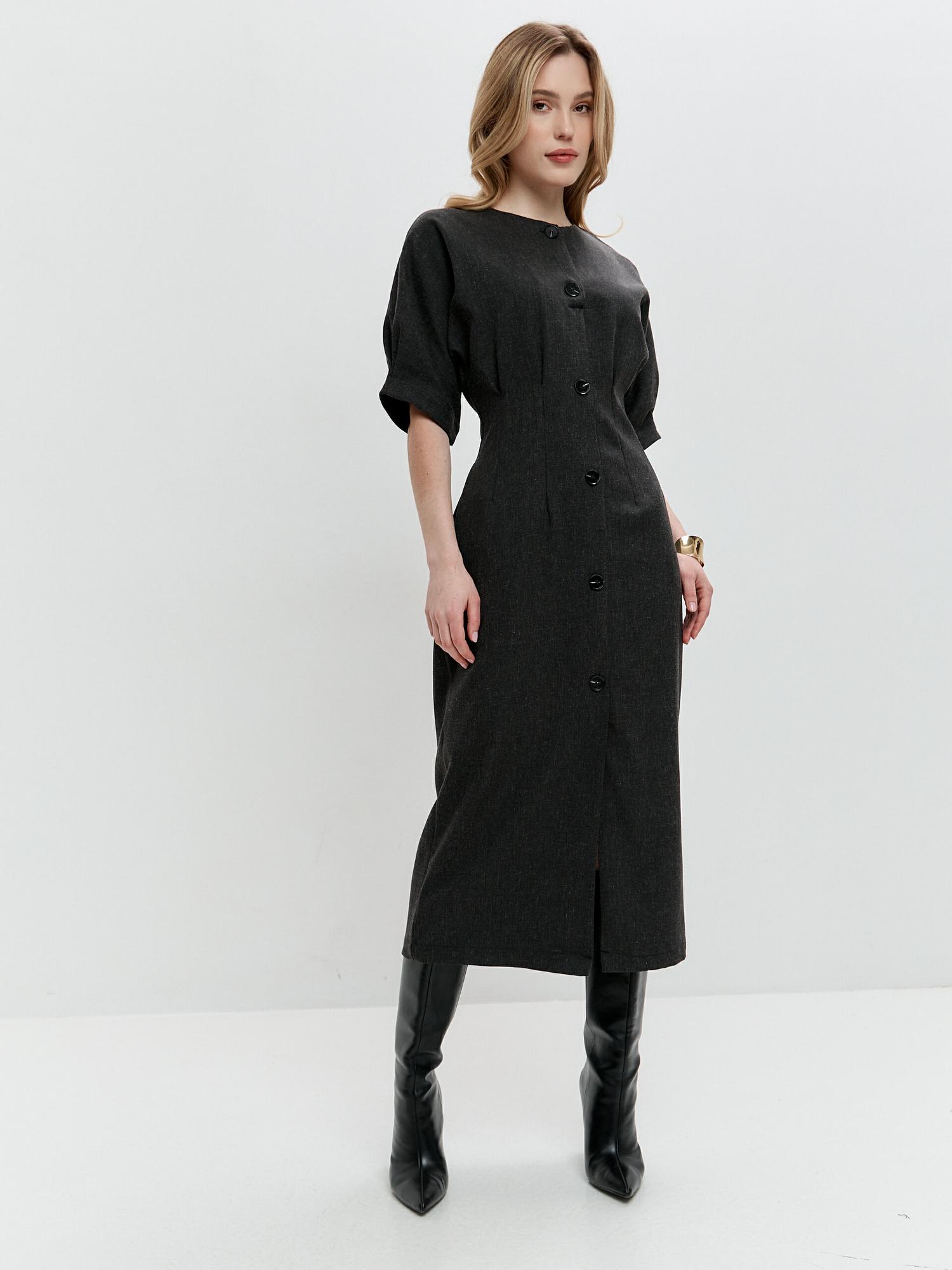 Платье приталенного силуэта