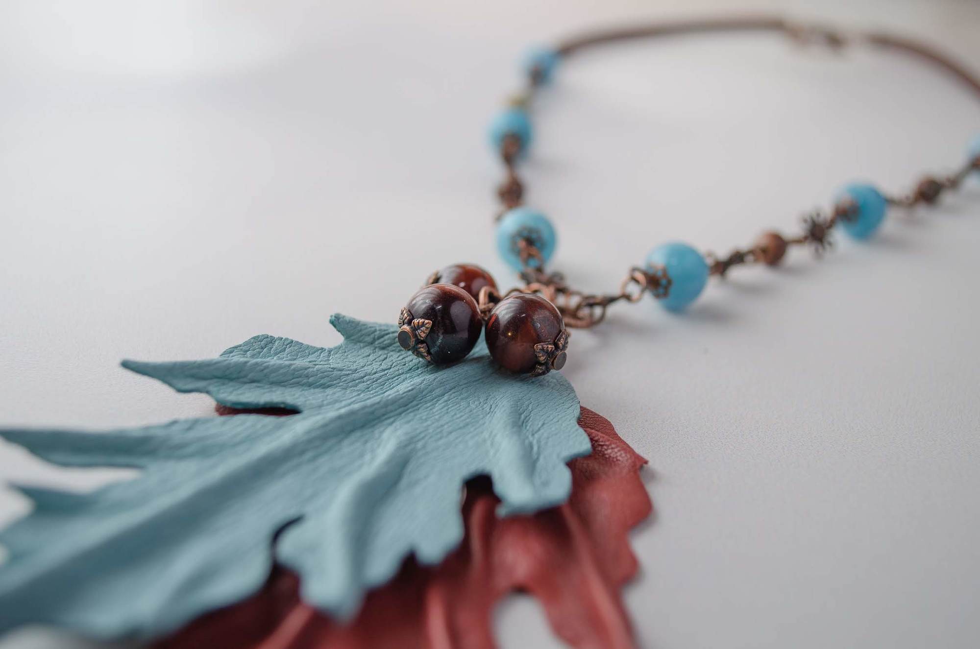 Листья и ягоды - колье SO-TC21F21