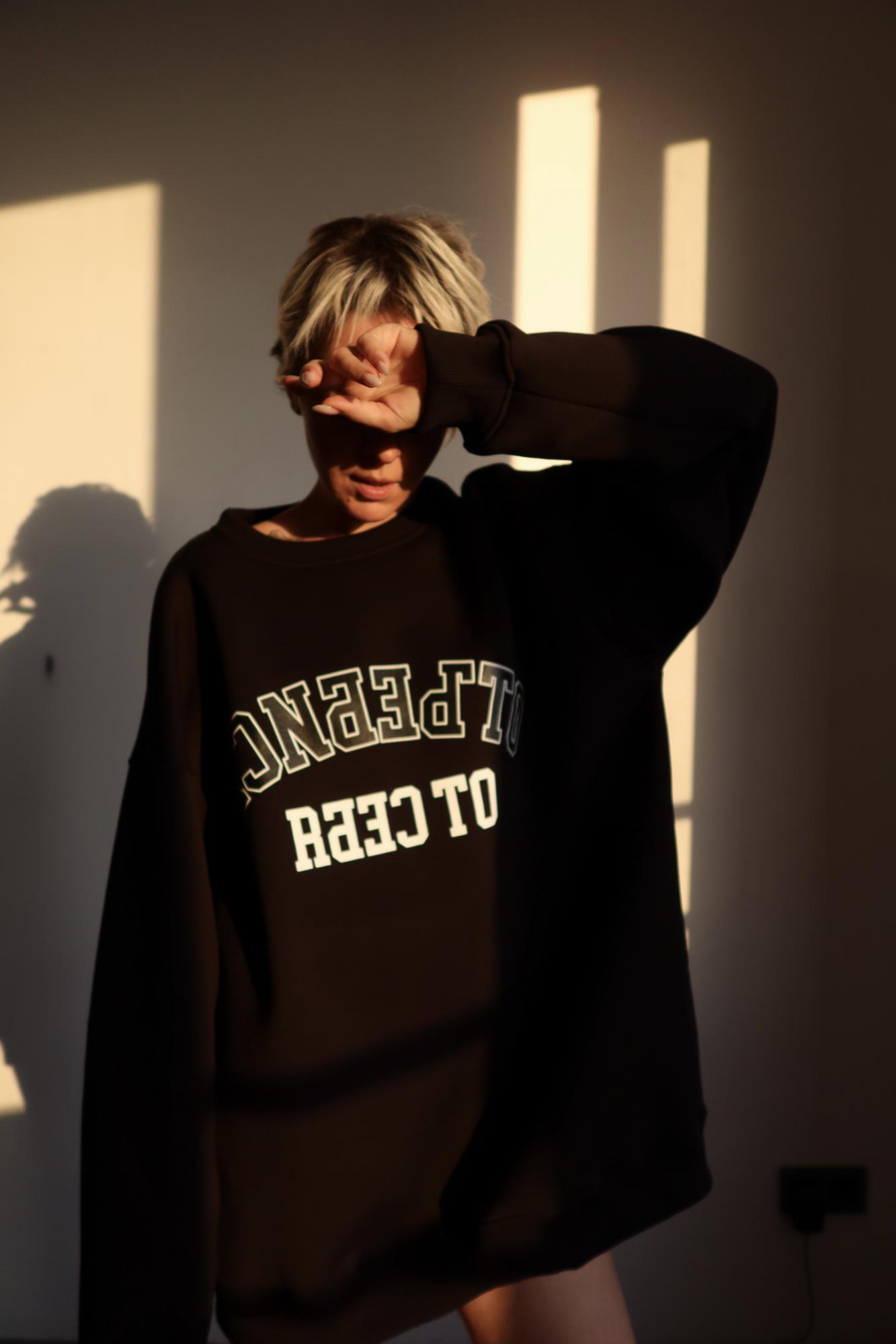 черный отъе*ись от себя свитшот оверсайз принт зеркальный