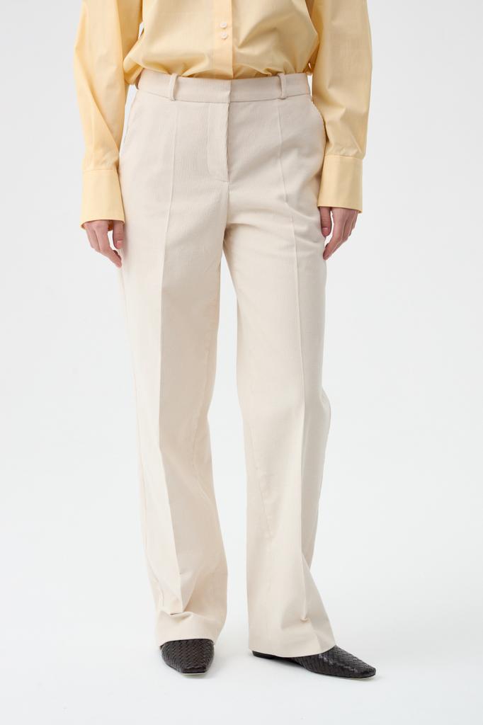 Брюки молочный вельвет