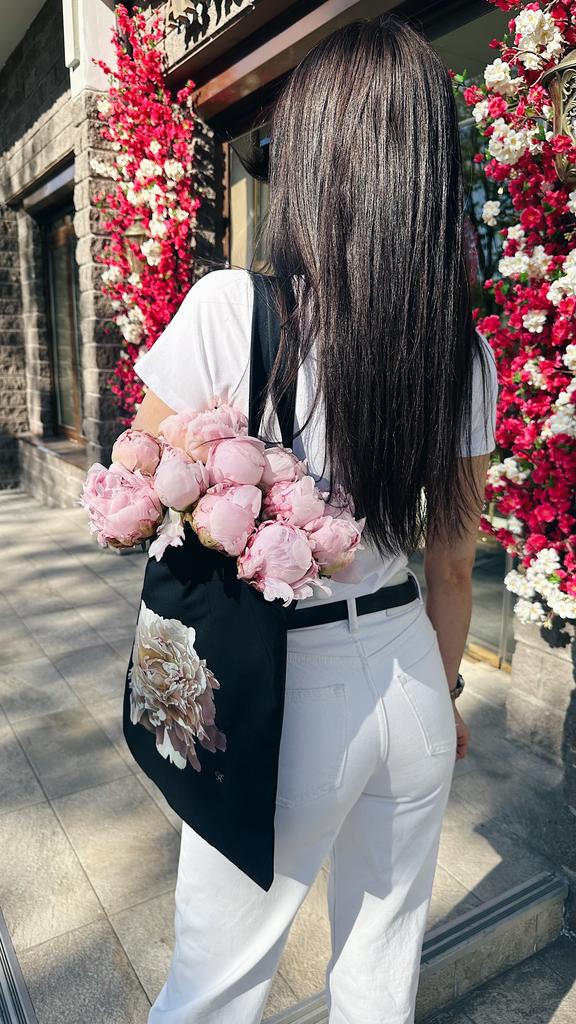 Шоппер и Пионы