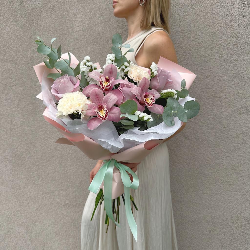 Илона (Букет из Орхидей и Роз)