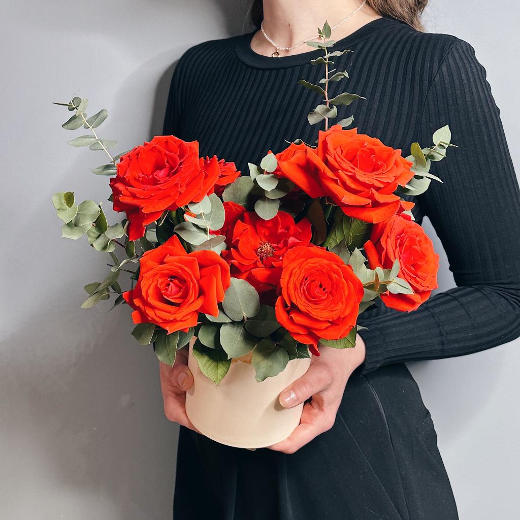 Букет в коробке "Пылающая Роза"