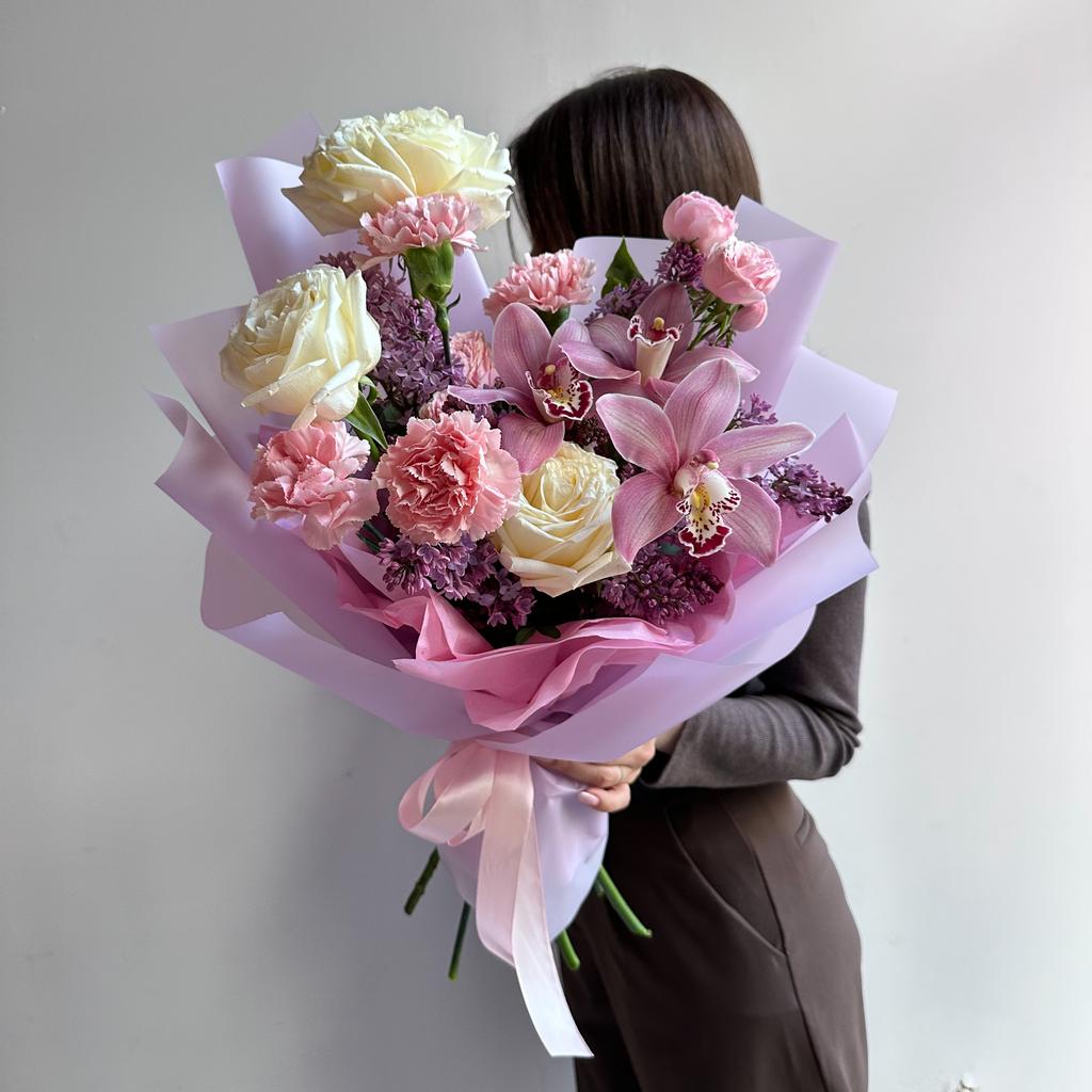 Сиреневый Вечер (Сирень, орхидеи, пионовидные розы Кэнделайт)