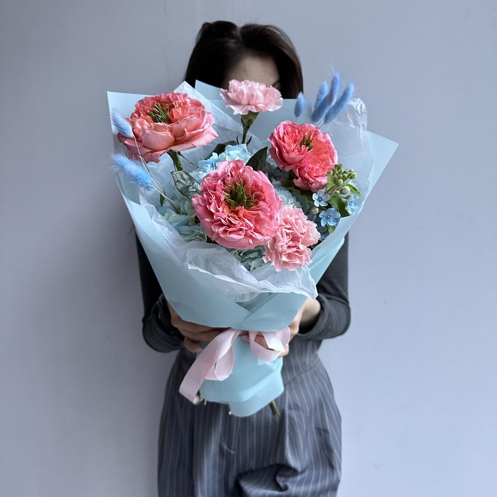 Бьюти (гортензия, пионовидная роза Мандарин)