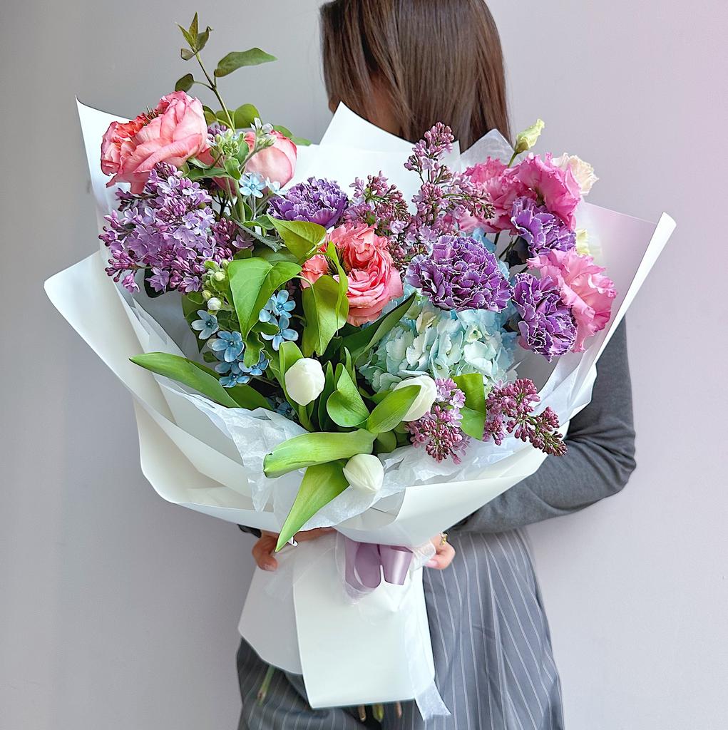 Валькирия (Сирень, гортензия, пионовидные розы)