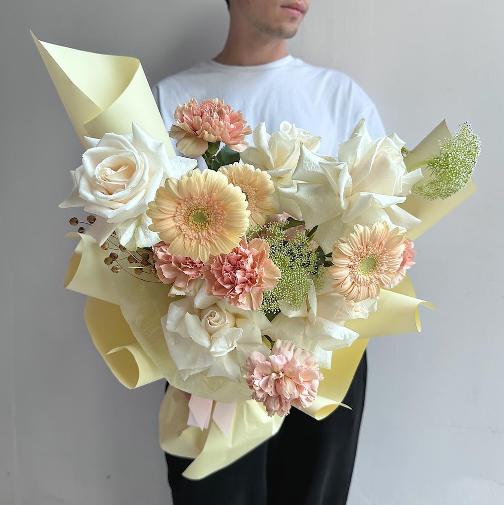 Пастель (Герберы, Белые Розы)