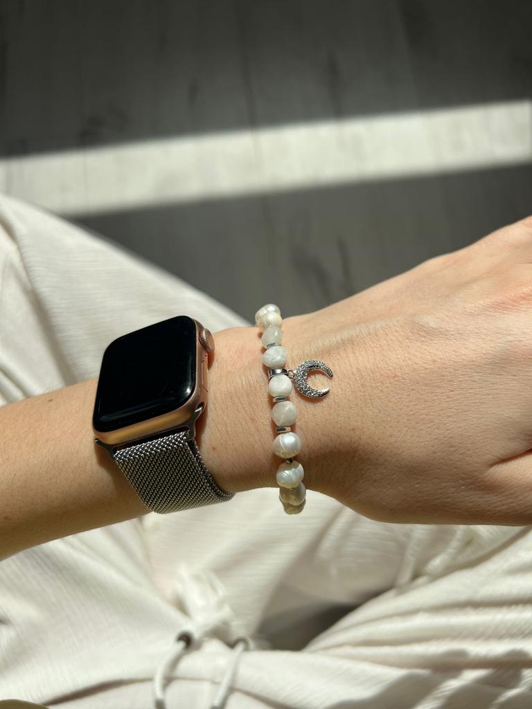 Браслет из жемчуга с лунницей