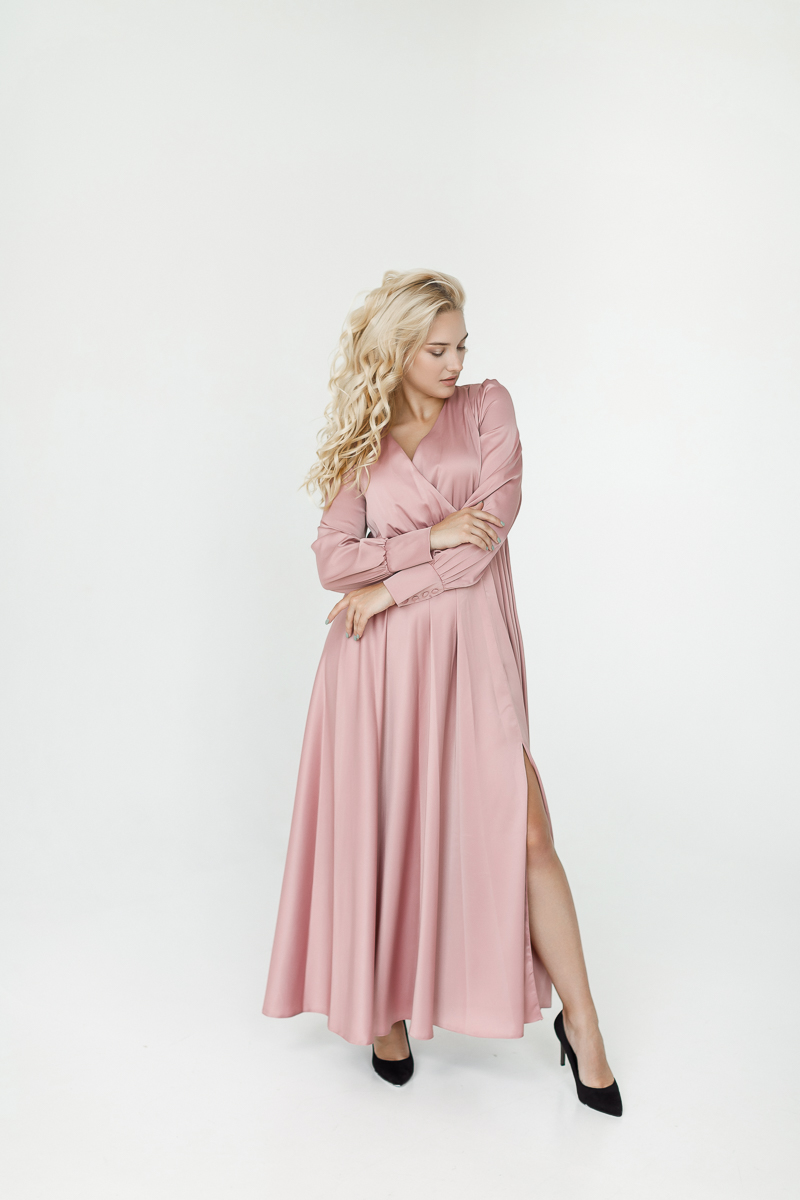 Шелковое платье "Лиана" пудра