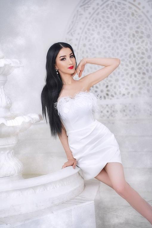 Платье "Августа" белый перья