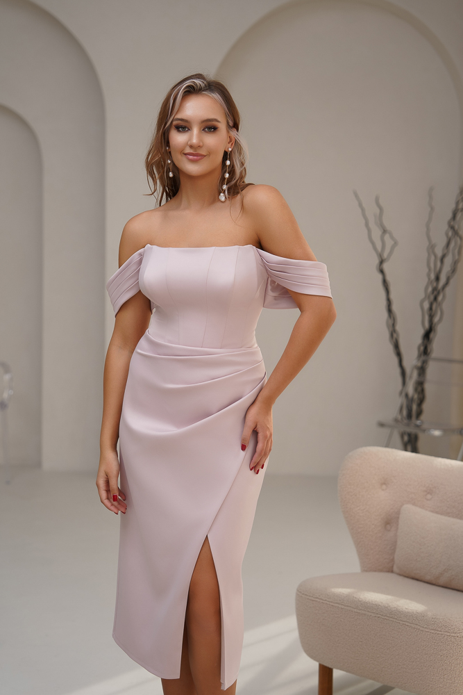 Коктейльное платье "Тетра"  пудра