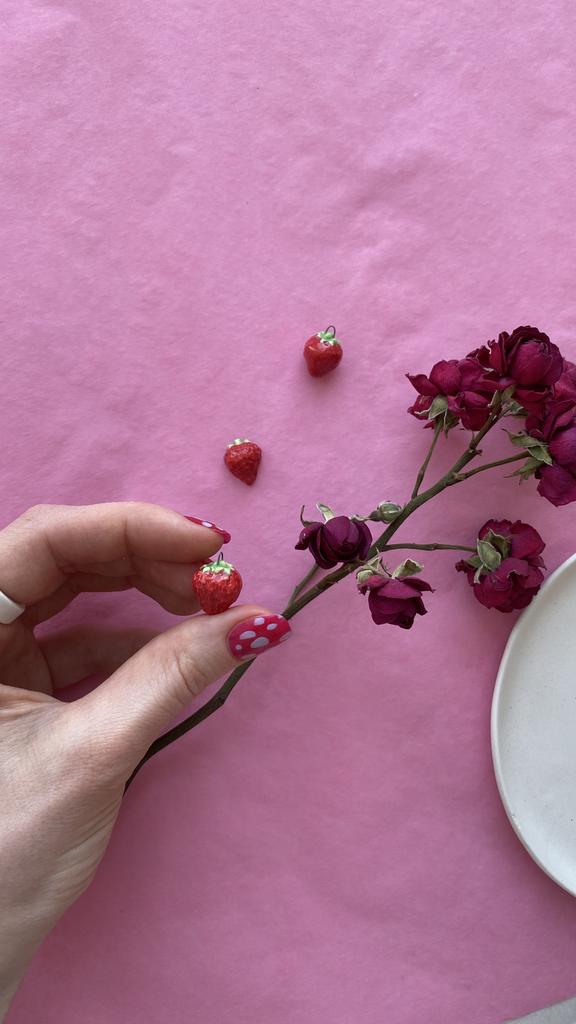 Подвеска «Клубничка» маленькая