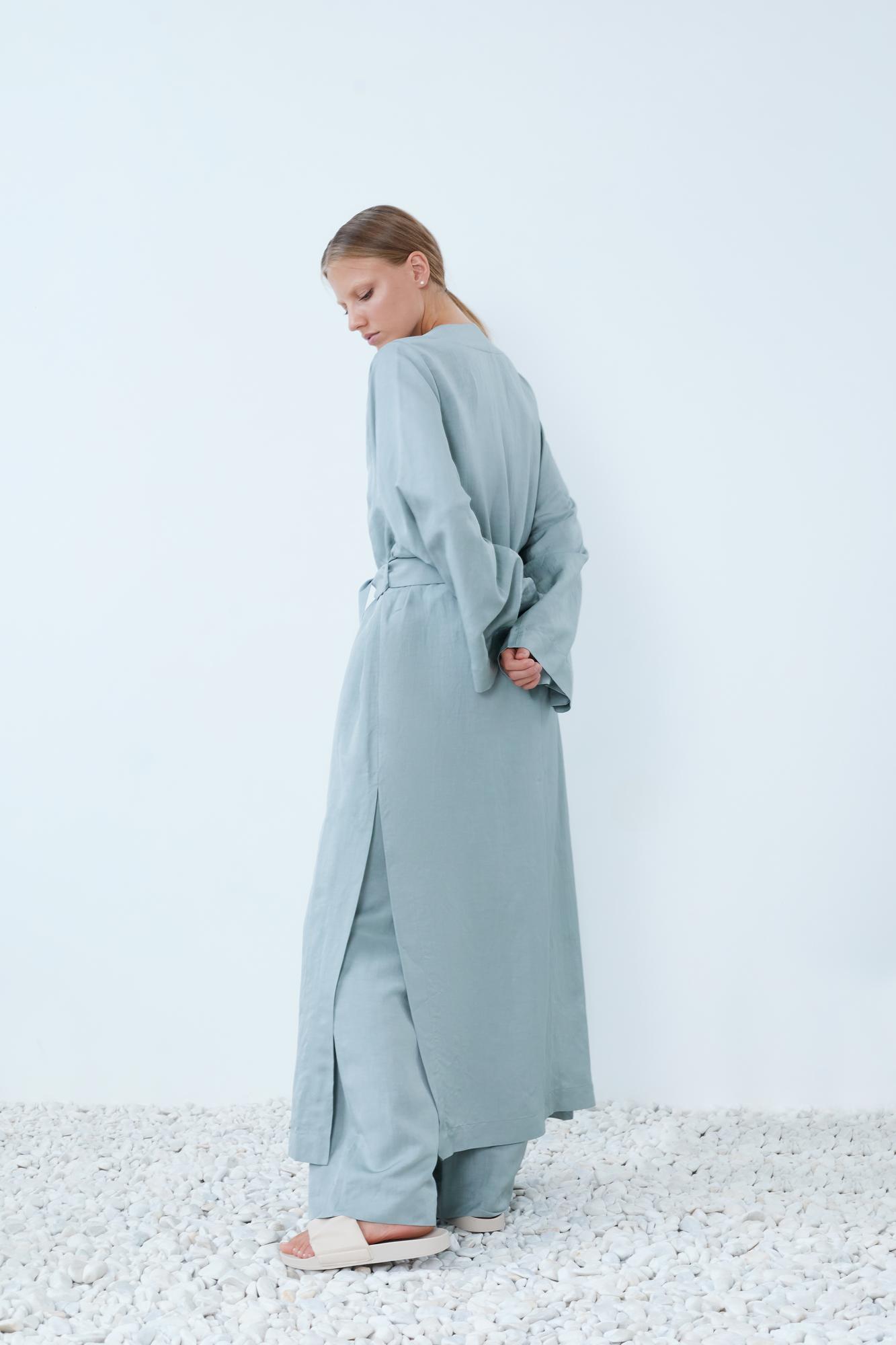 Брюки широкие изо льна