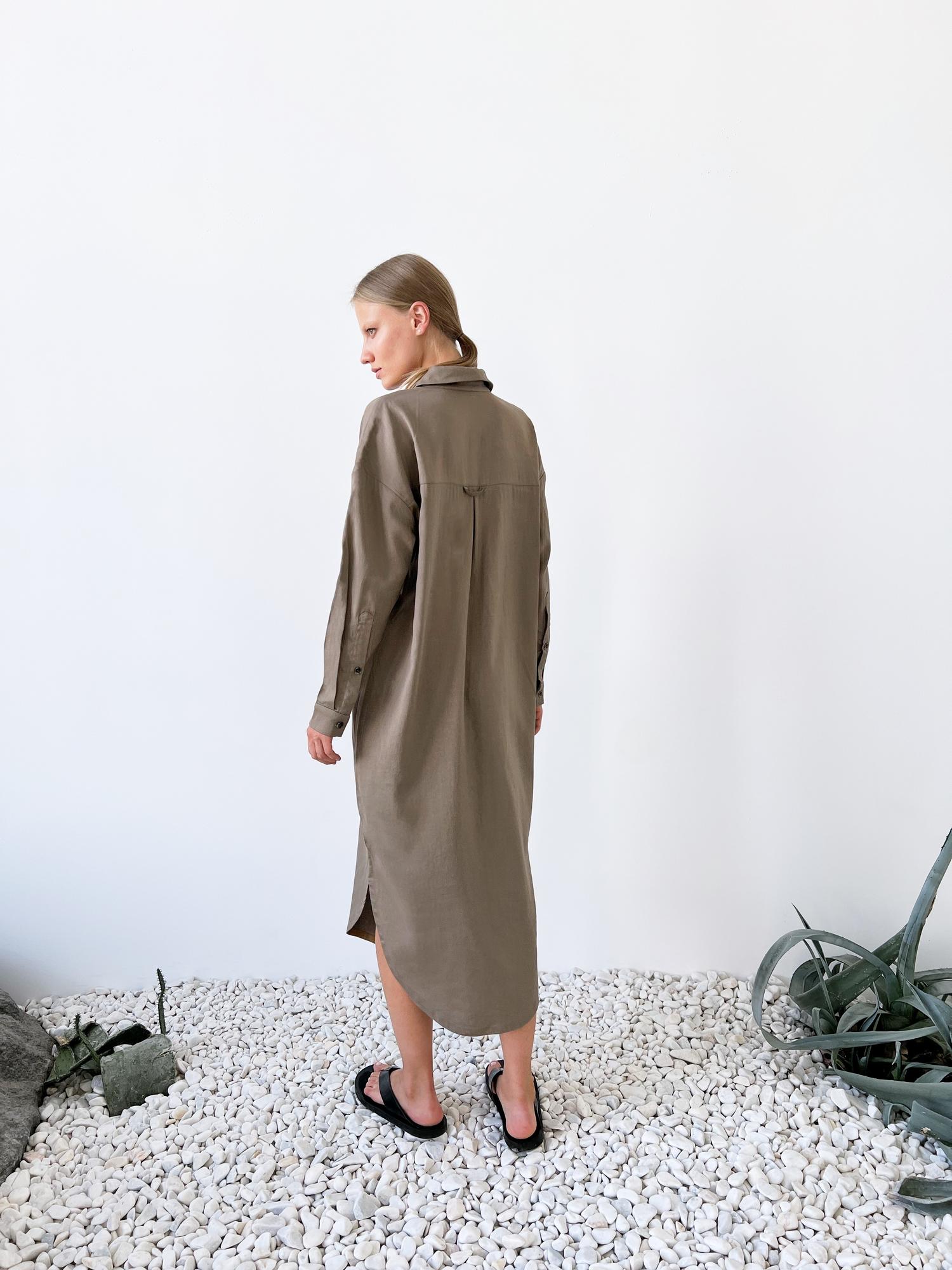 Рубашка длинная свободного кроя изо льна