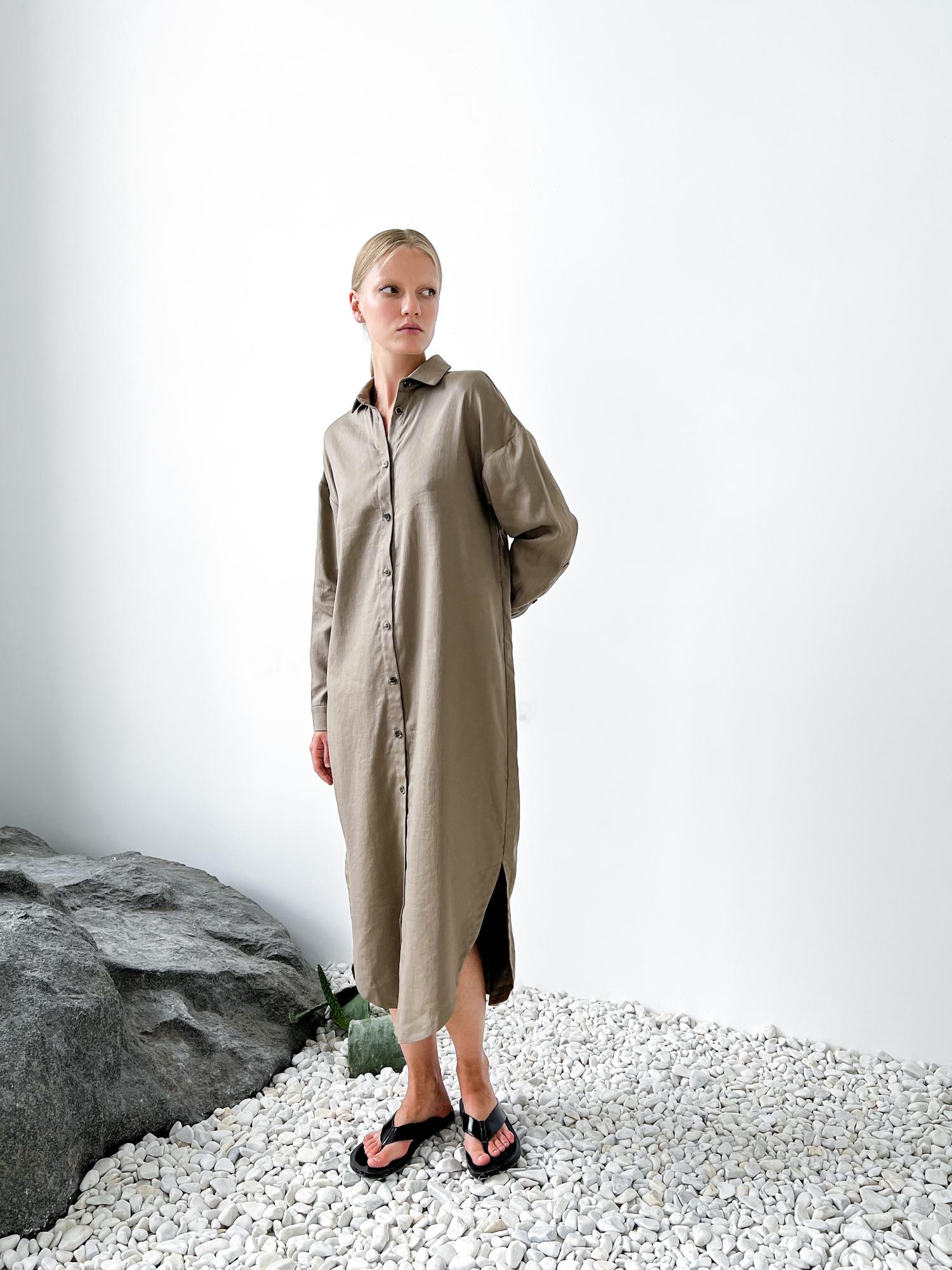 Рубашка длинная свободного кроя изо льна