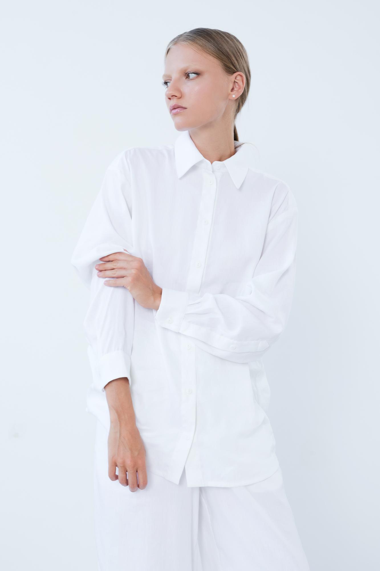 Рубашка мужского кроя изо льна