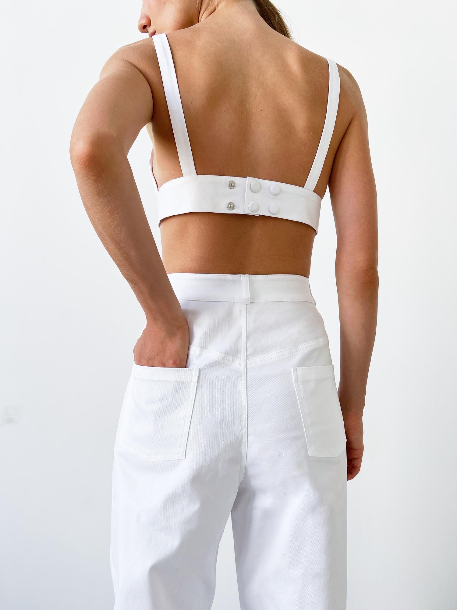 Джинсы со средней посадкой