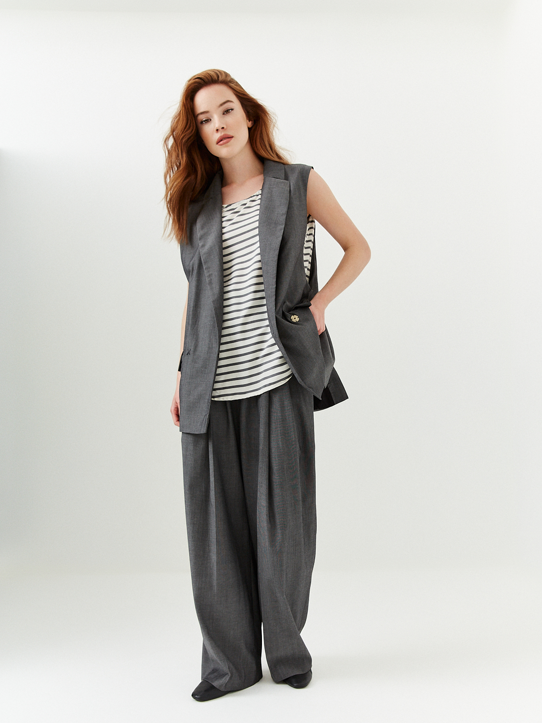 Брюки широкие со складками