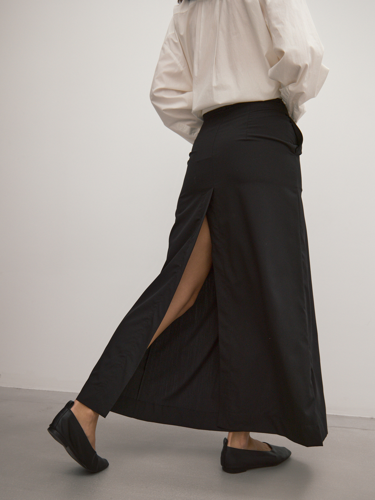 Юбка длинная со шлицами