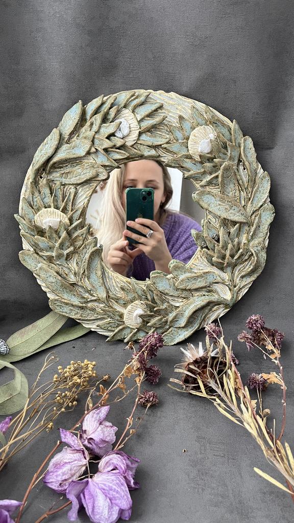 Зеркало Протея с полудрагоценными камнями