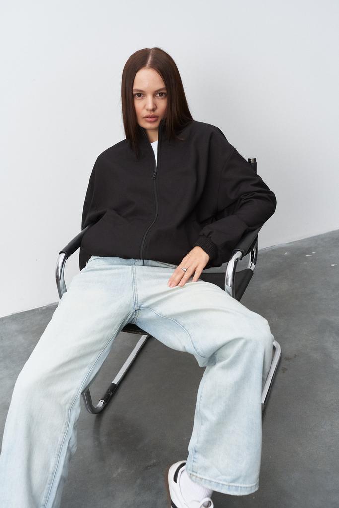 Бомбер из вискозы