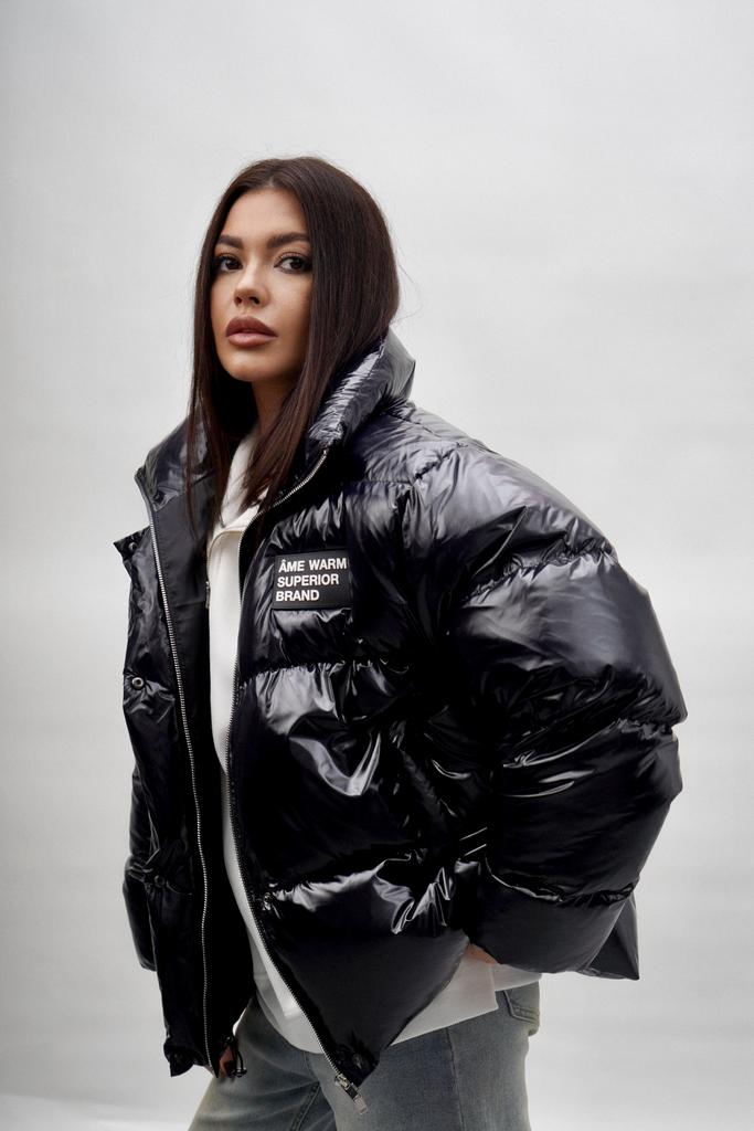 Укороченная куртка на пуху Glossy Black