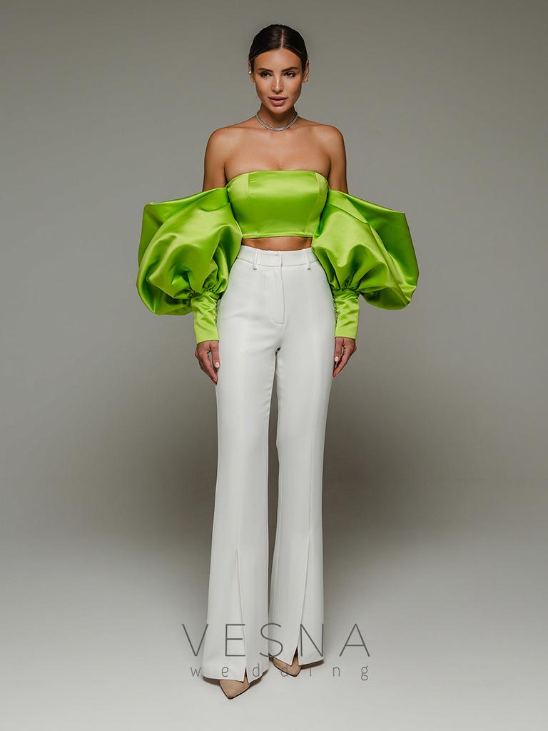 Эва Лайм с рукавами