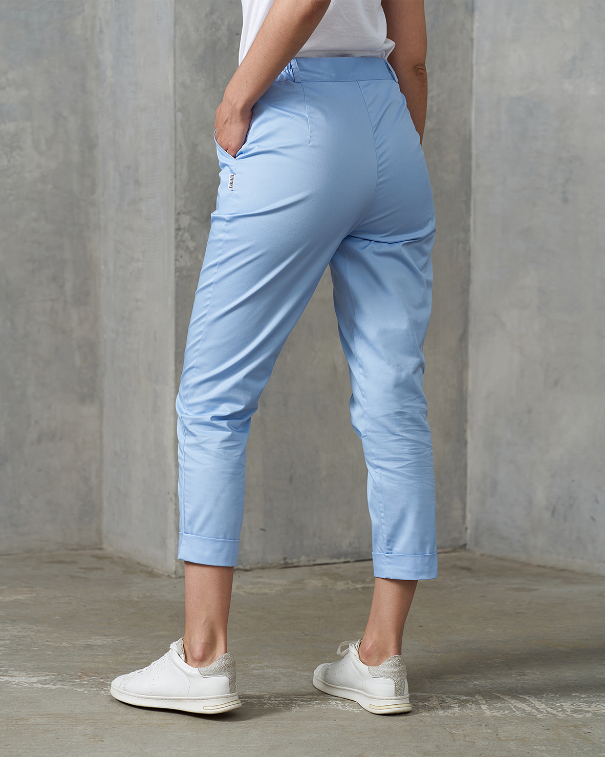 Брюки со стрелками небесно-голубые KL 304