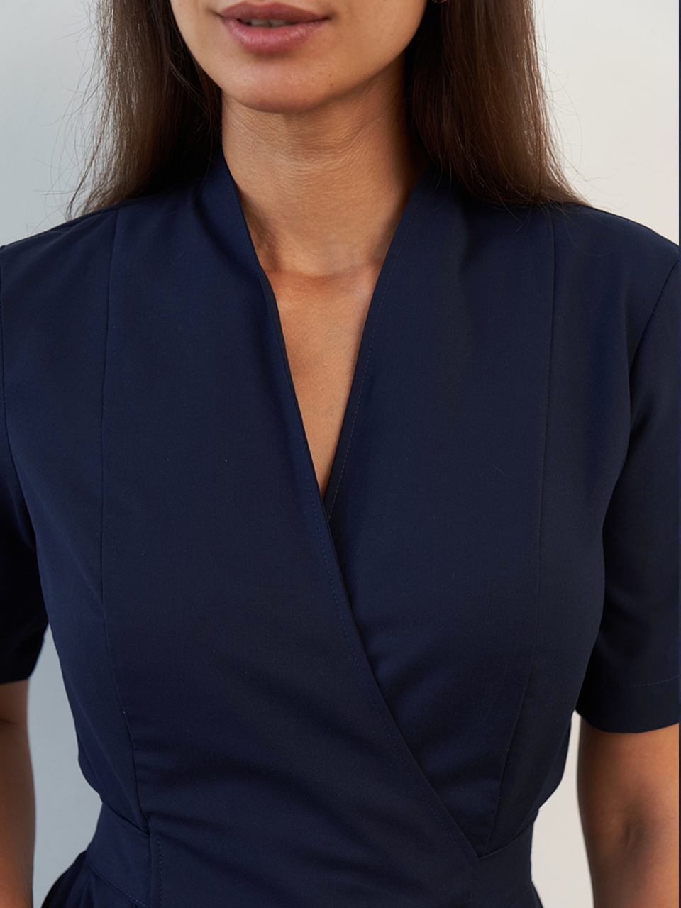 Хирургическая блуза на запахе с поясом синяя KL 210