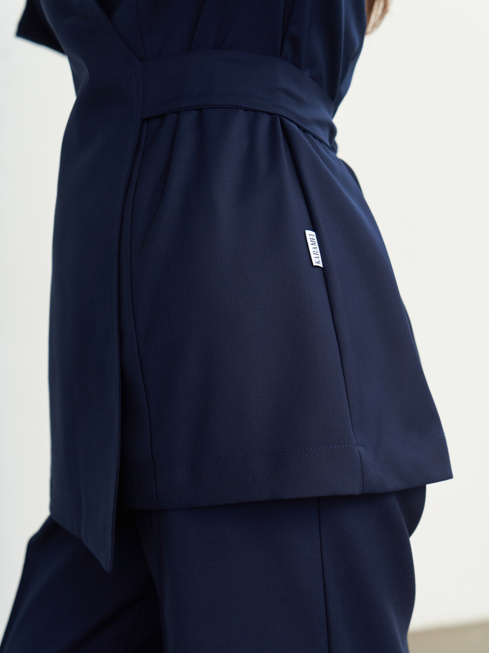 Блуза на запахе с поясом с рукавом 3/4 синяя KL 211