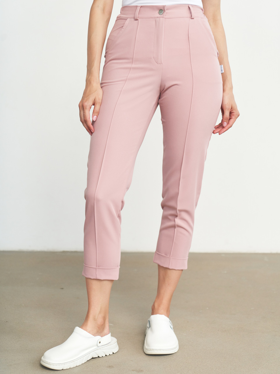 Брюки со стрелками пудровые KL 304