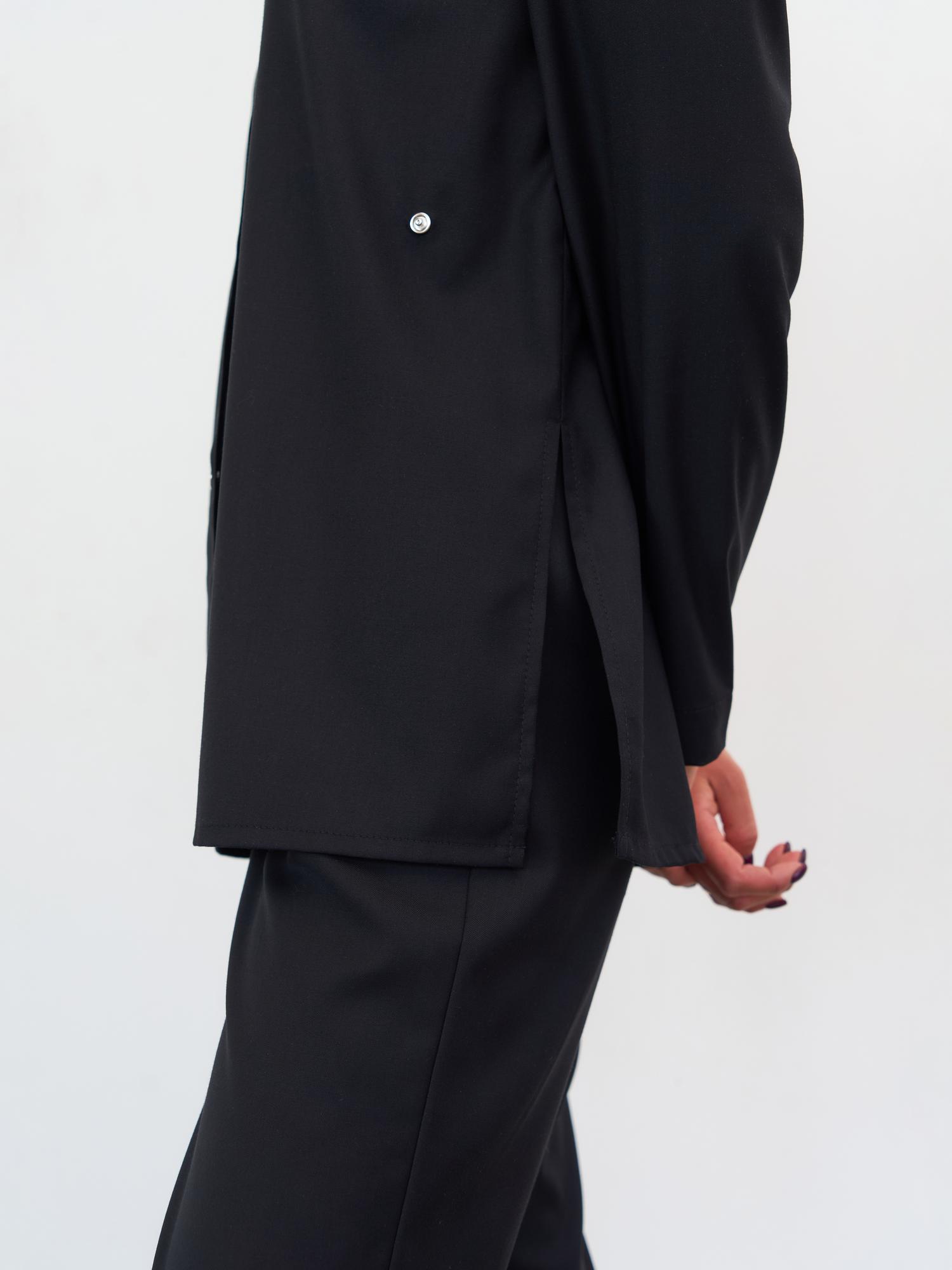 Блуза с асимметричной застежкой черная KL 213